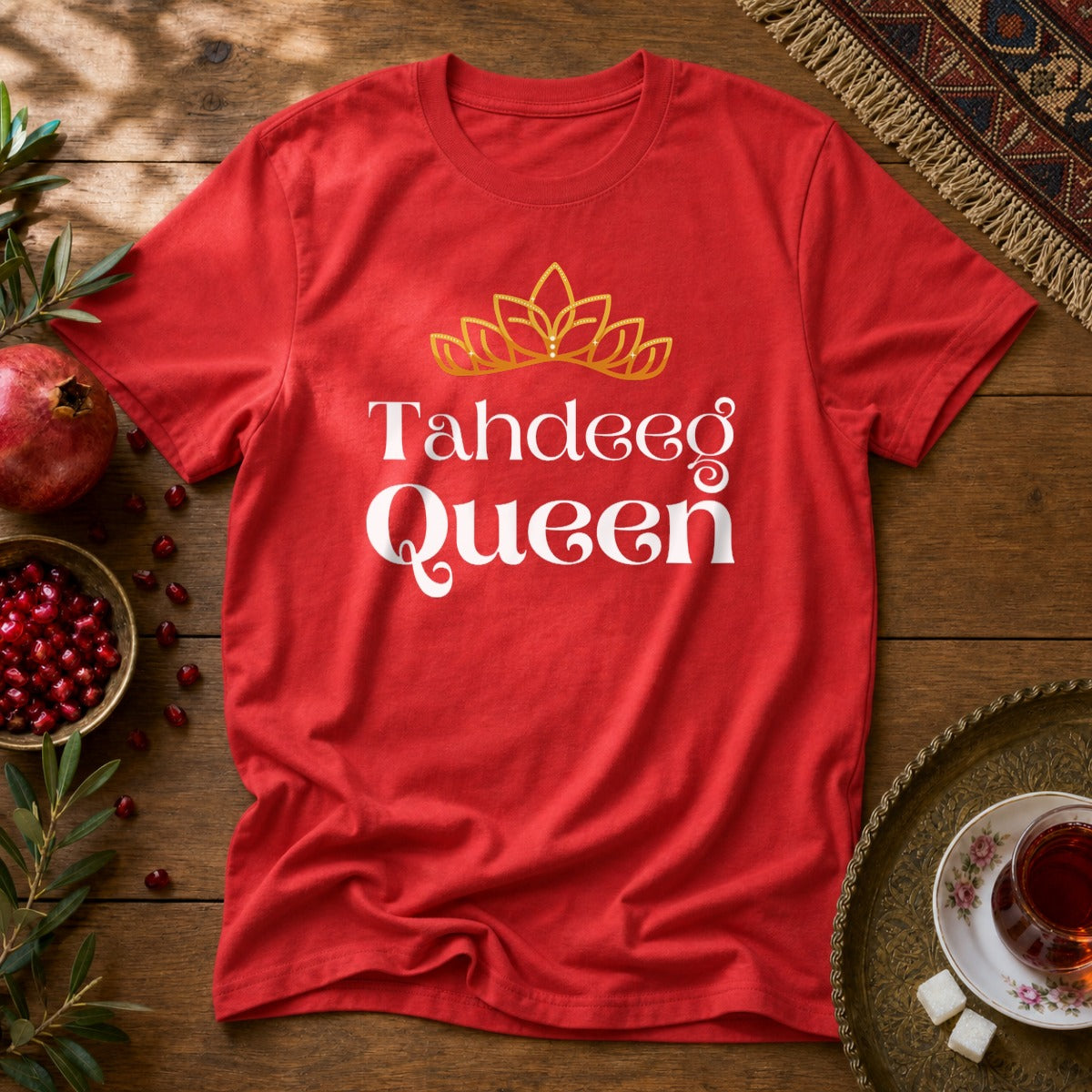 Tahdeeg Queen Unisex T-Shirt - Red