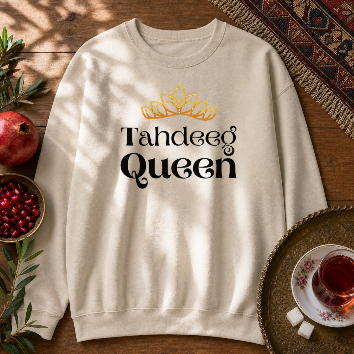 Tahdeeg Queen Sweatshirt - Sand